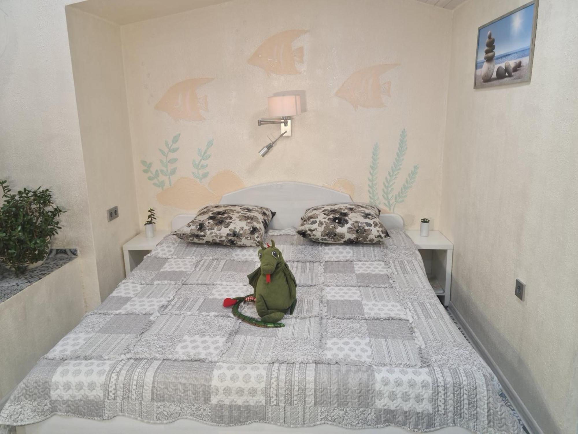 Inkaras Aparthotel Паланга Стая снимка